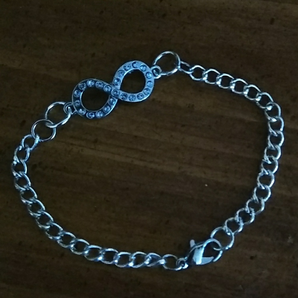 ♾💎 Jeweled Infinity bracelet♾💎